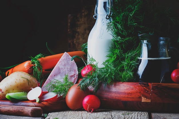 Ingrediente proaspete pe masă